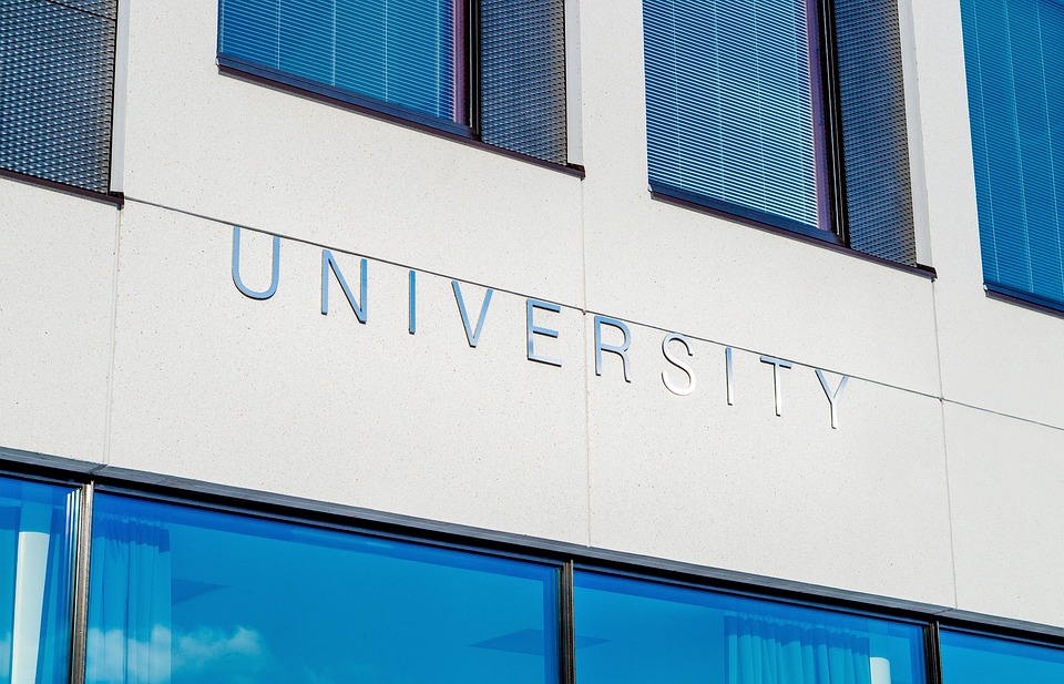 Factors To Consider When Choosing A College