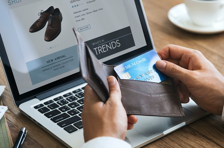 Things to Consider Before Buying Sandals Online